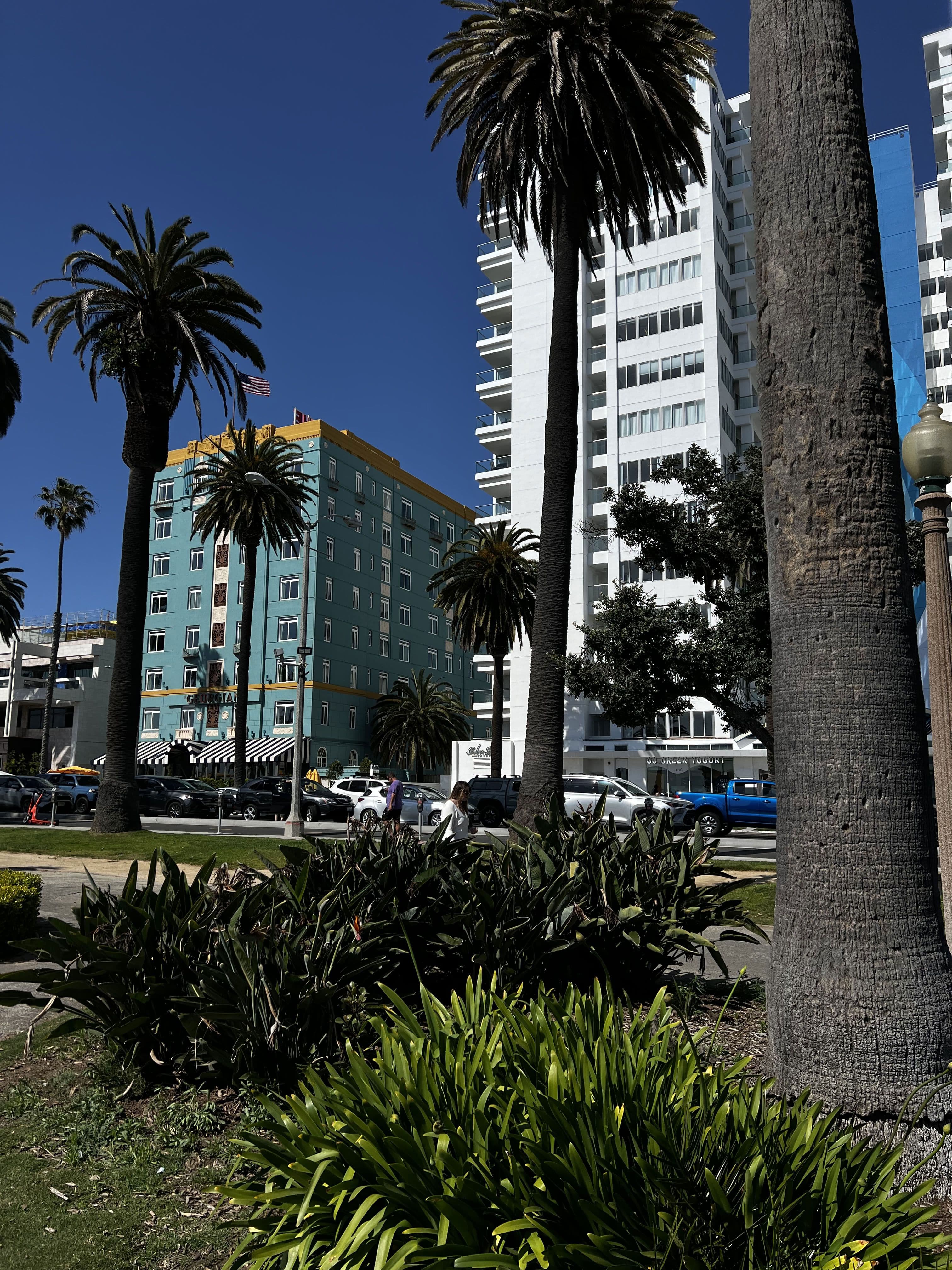 Los Angeles: Living Inside a GTA Server